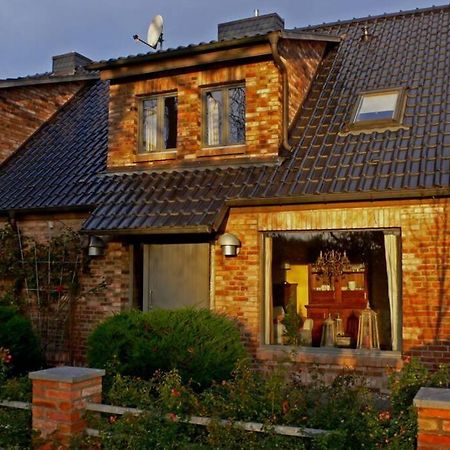 Ferienwohnung In Peetzig Am See Angermunde Dış mekan fotoğraf